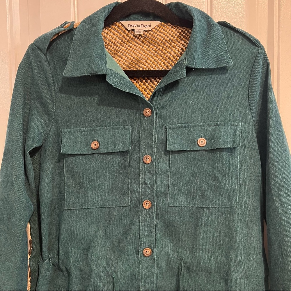 Davi & Dani Kendra Corduroy Shacket Jacquard Sweater Knit Back. Size Small. NWOT - Picture 7 of 11
